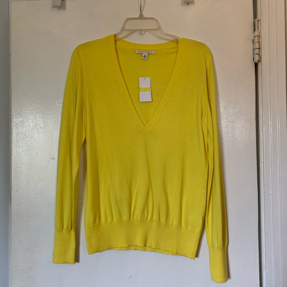 Banana republic v neck sweater